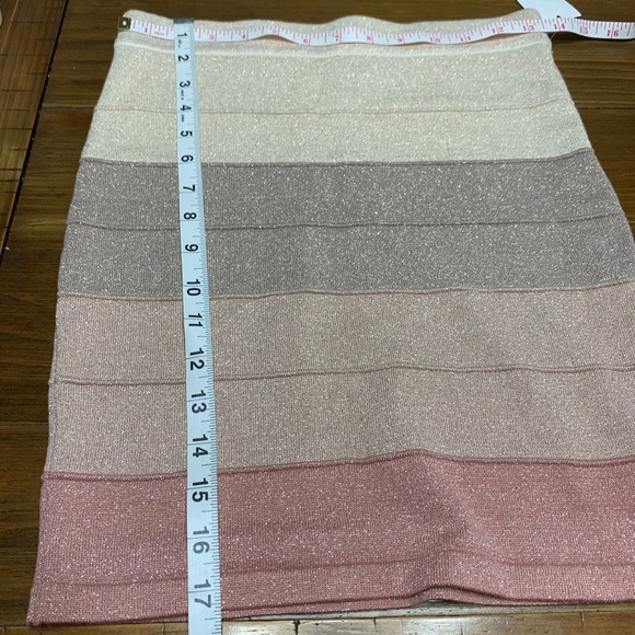 CHARLOTTE RUSSE skirt‎ - Picture 4 of 7